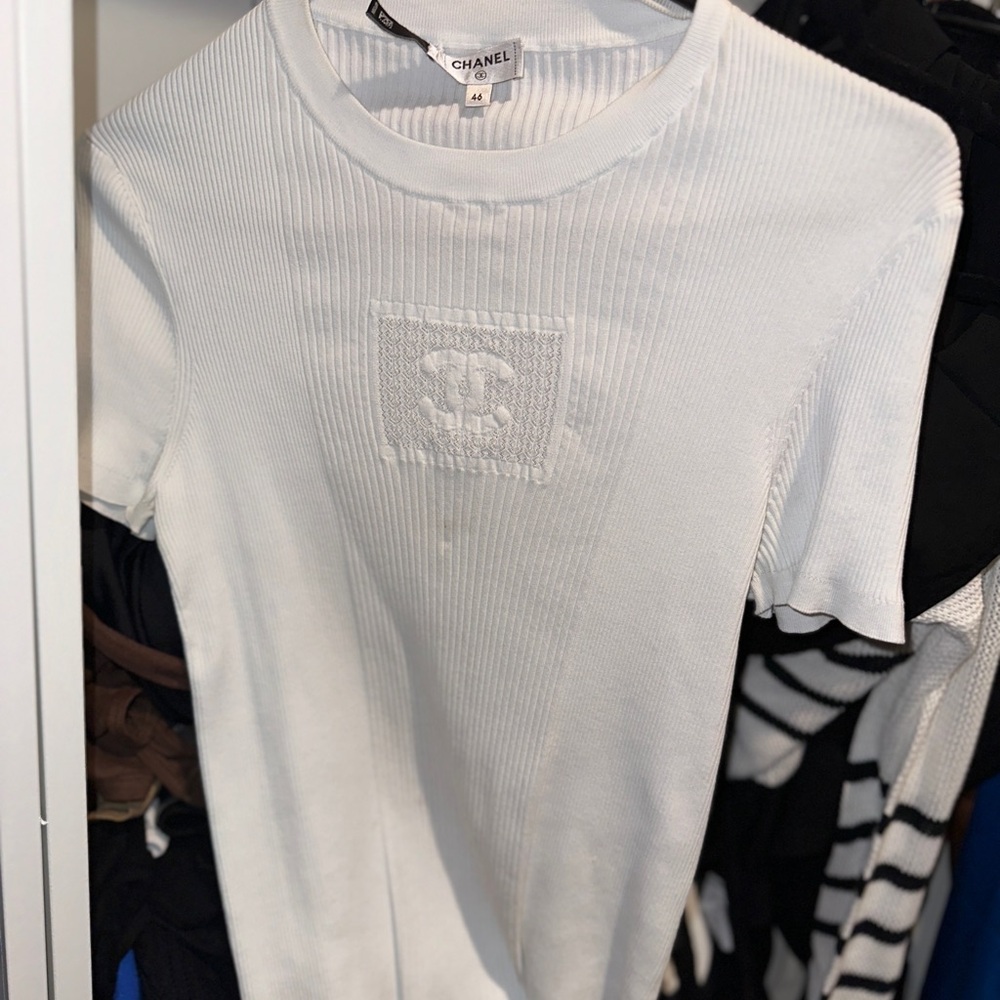 CHANEL TOP - Picture 3 of 5